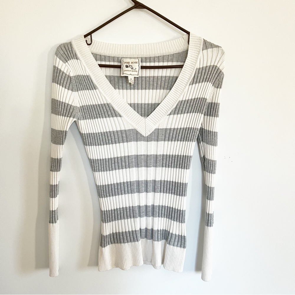 Vtg Y2K Pink Rose Ribbed Striped Sweater Bella Swan Fall 2009 Vibes